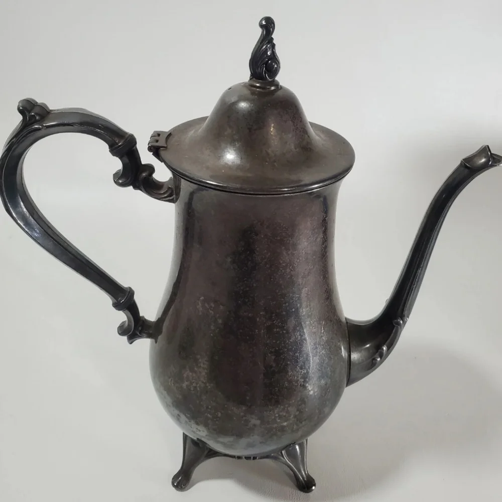 Vintage Silver Plate Coffee/Tea Pot Footed with Lid 70s Era